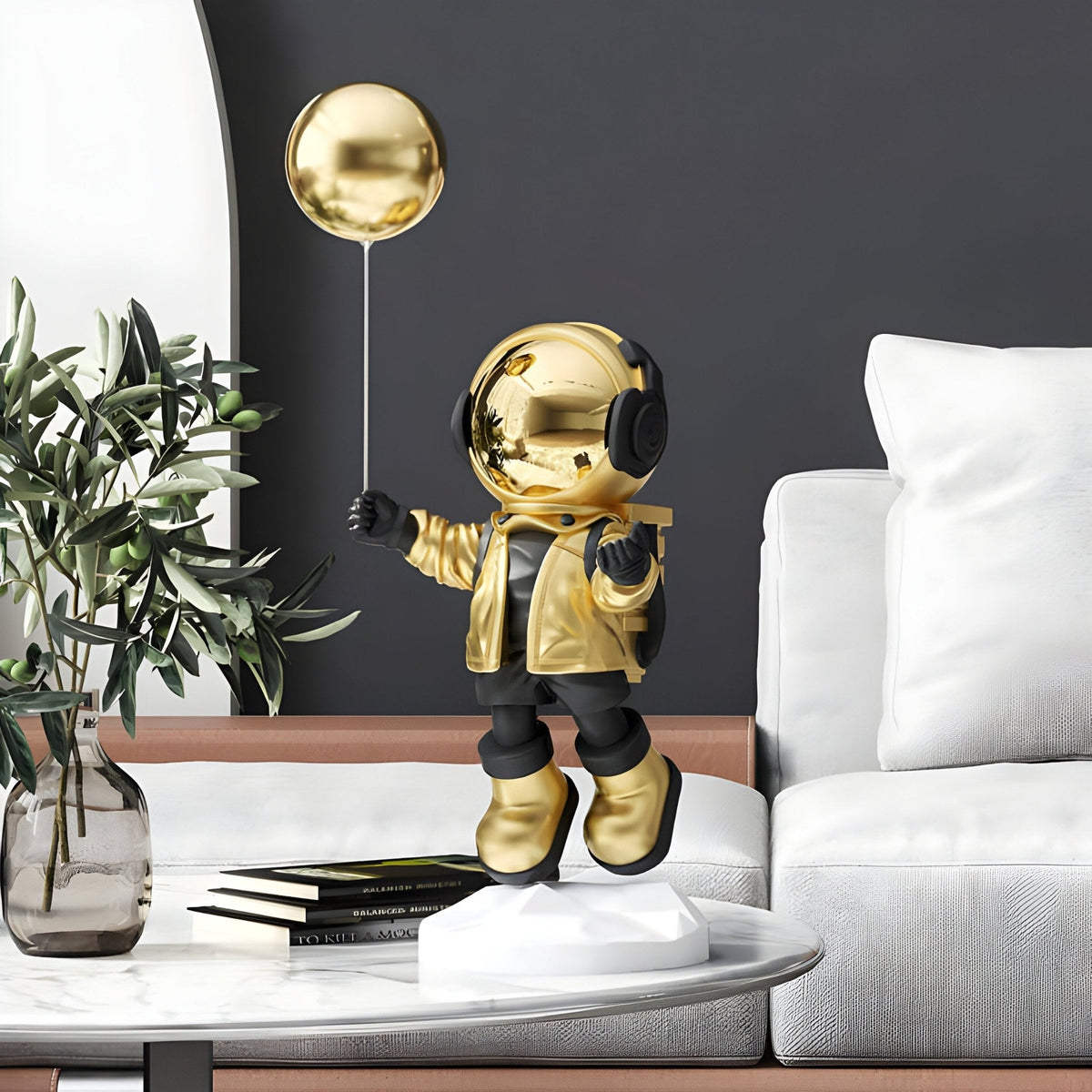 Small Celestial Gold Astronaut Balloon Sculpture - 55cm - Atelier Home™
