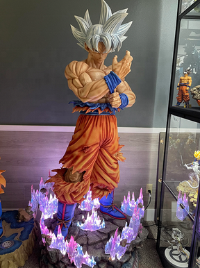 Goku Super Saiyajin (210cm)™ - Atelier Home™