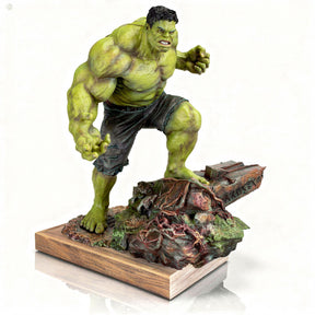 The Incredible Hulk: Premium 50cm Collector’s Statue – 50cm™ - Atelier Home™