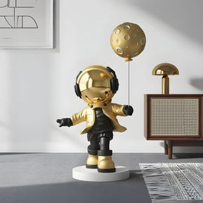Medium Celestial Gold Astronaut Moon Balloon Sculpture - 96cm - Atelier Home™