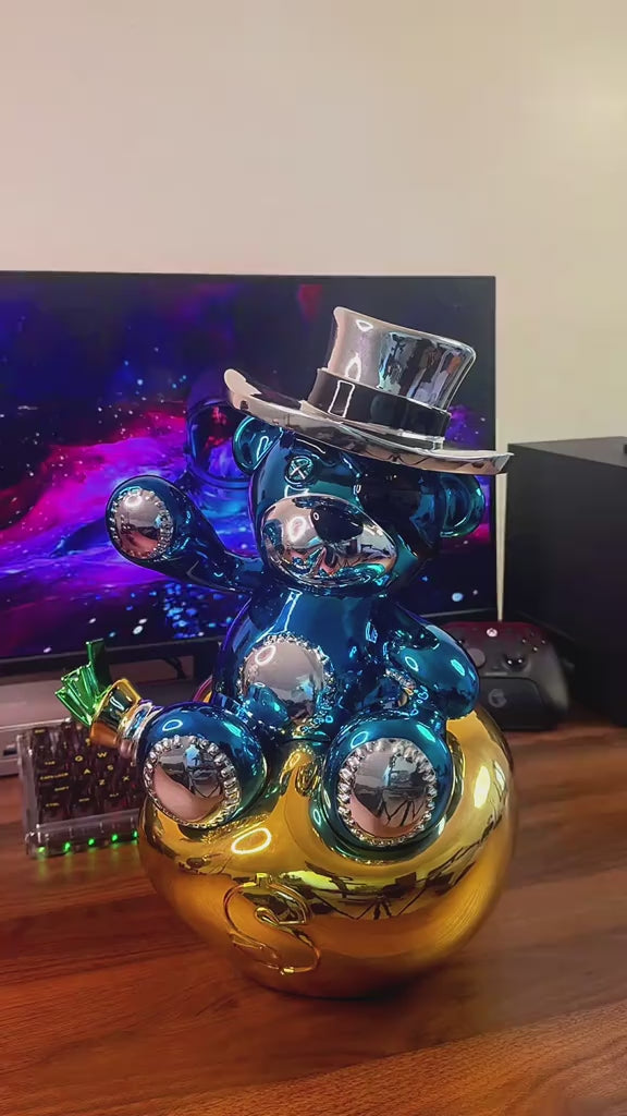 @streep.reviews' collaboration video featuring Billionaire Bear.