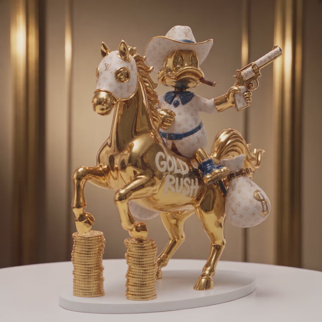 Gold Rush™ — second 360° video with gold coin stacks